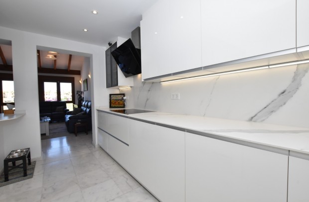 Revente - Villa Detached - Algorfa - La Finca Golf Resort