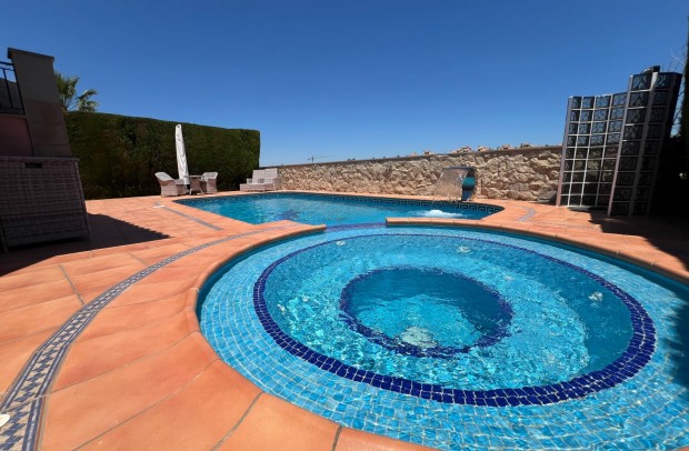 Revente - Villa Detached - Algorfa - La Finca Golf Resort
