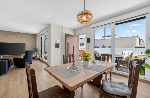 Resale - Villa Detached - Ciudad Quesada - Alicante