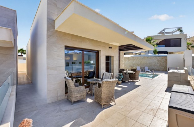 Resale - Villa Detached - Ciudad Quesada - Alicante