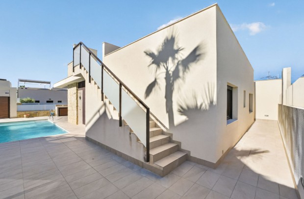 Resale - Villa Detached - Ciudad Quesada - Alicante