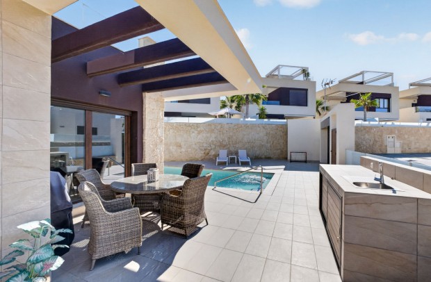 Resale - Villa Detached - Ciudad Quesada - Alicante
