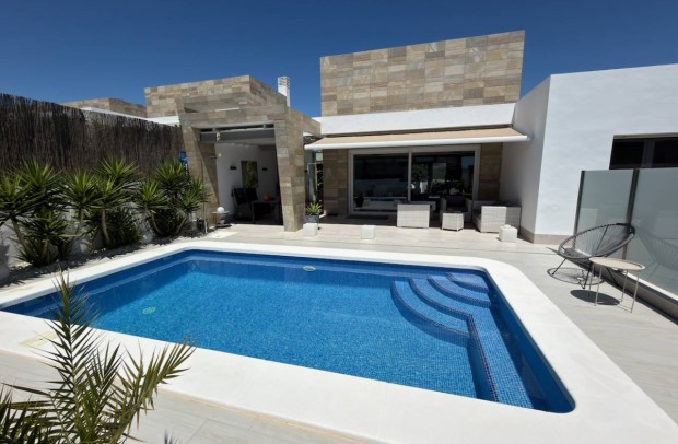 Resale - Villa Detached - La Finca Golf - La Finca Golf Resort