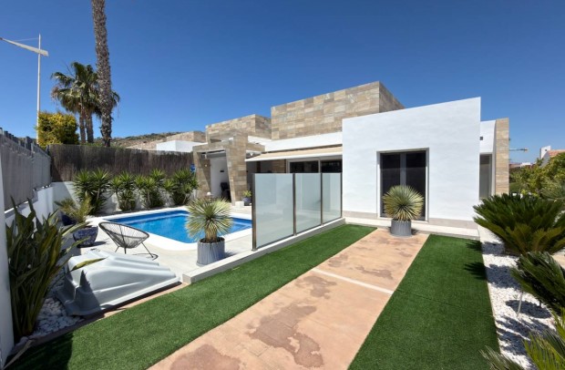 Resale - Villa Detached - La Finca Golf - La Finca Golf Resort