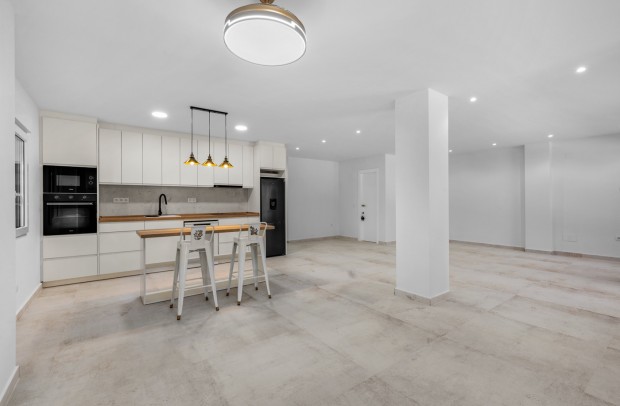 Revente - Apartment - Torrevieja - Playa del Acequion