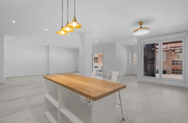 Revente - Apartment - Torrevieja - Playa del Acequion