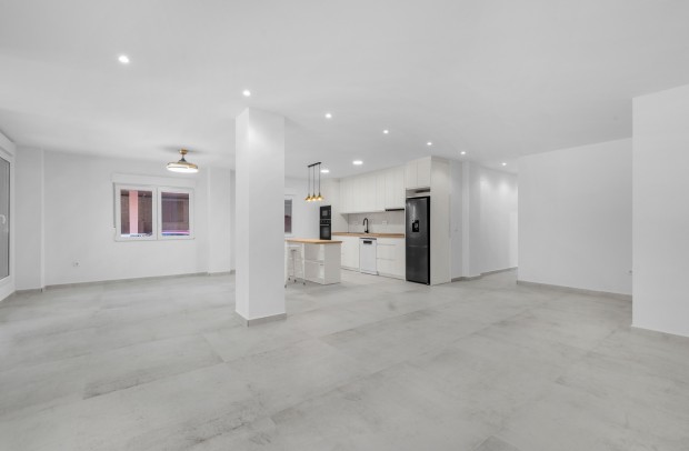 Revente - Apartment - Torrevieja - Playa del Acequion