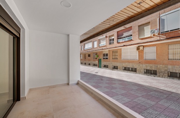 Revente - Apartment - Torrevieja - Playa del Acequion