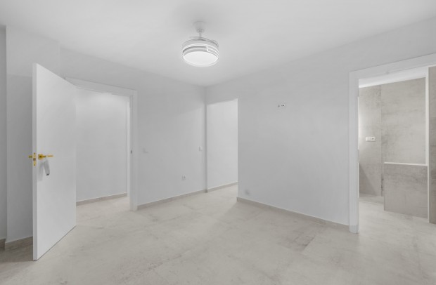 Revente - Apartment - Torrevieja - Playa del Acequion