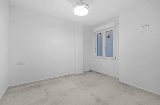 Revente - Apartment - Torrevieja - Playa del Acequion