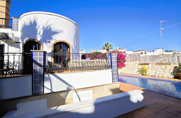 Resale - Villa Detached - Algorfa - La Finca Golf Resort