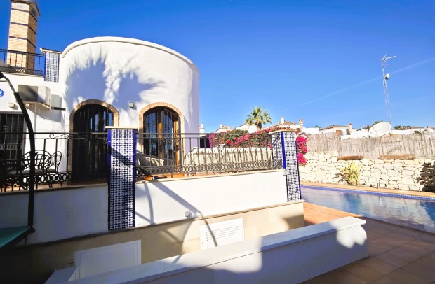 Resale - Villa Detached - Algorfa - La Finca Golf Resort