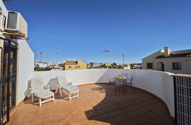 Resale - Villa Detached - Algorfa - La Finca Golf Resort