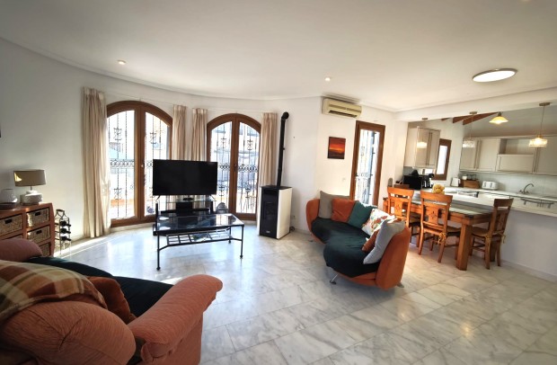 Resale - Villa Detached - Algorfa - La Finca Golf Resort