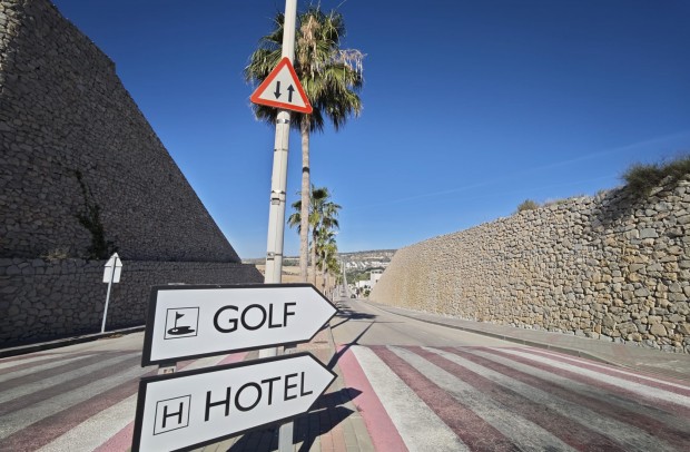Resale - Villa Detached - Algorfa - La Finca Golf Resort