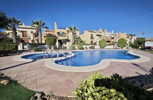 Resale - Villa Detached - Algorfa - La Finca Golf Resort