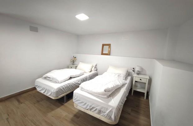 Resale - Villa Detached - Algorfa - La Finca Golf Resort