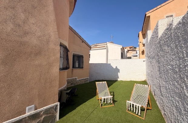 Resale - Villa Detached - Ciudad Quesada