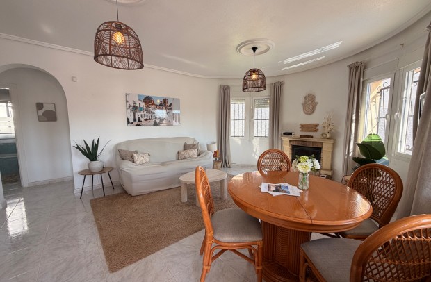 Resale - Villa Detached - Ciudad Quesada