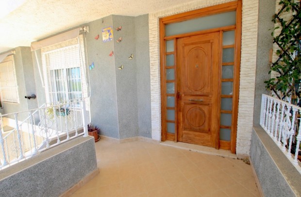 Resale - Townhouse - Los Palacios