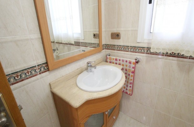 Resale - Townhouse - Los Palacios