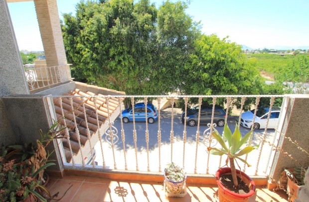 Resale - Townhouse - Los Palacios
