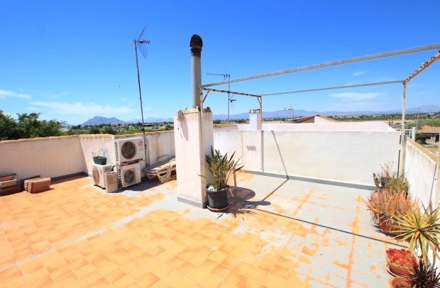Resale - Townhouse - Los Palacios
