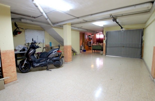 Resale - Townhouse - Los Palacios