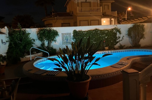 Resale - Villa Detached - Ciudad Quesada