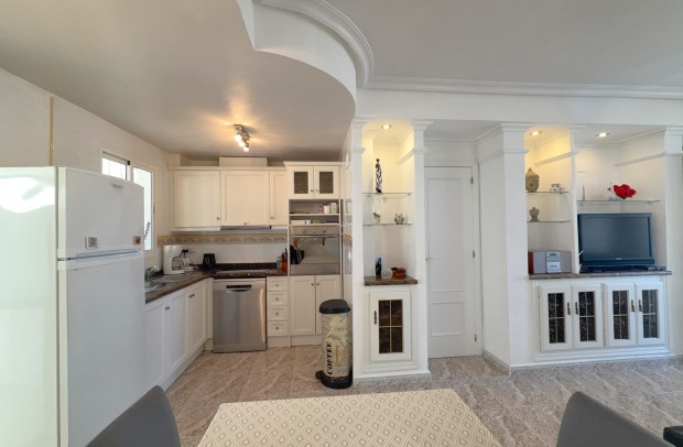 Resale - Semi-Detached - Cabo Roig
