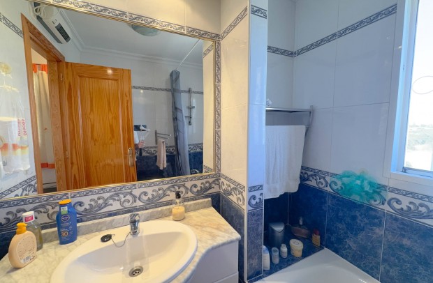 Resale - Semi-Detached - Cabo Roig