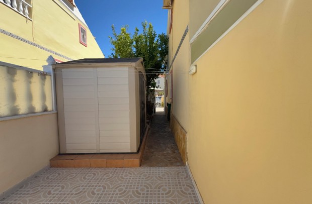 Resale - Semi-Detached - Cabo Roig