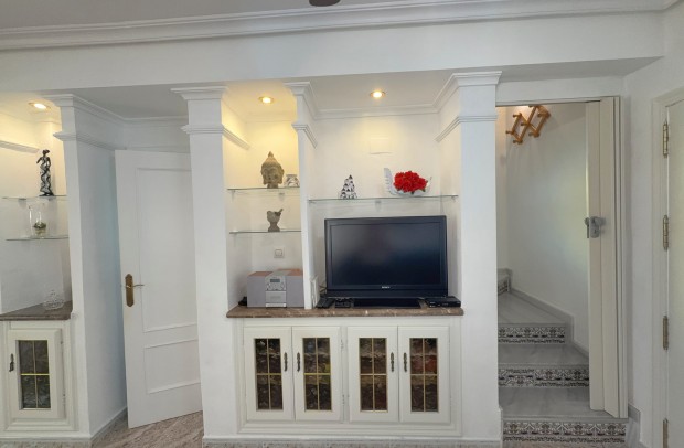 Resale - Semi-Detached - Cabo Roig