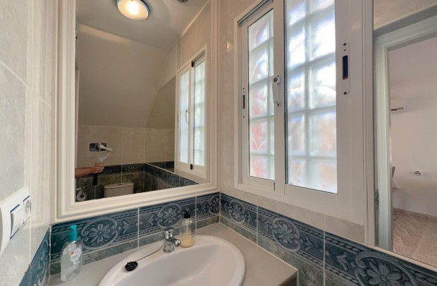 Resale - Semi-Detached - Cabo Roig