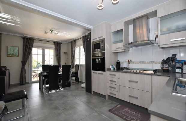 Resale - Villa Detached - Orihuela Costa - Los Dolses