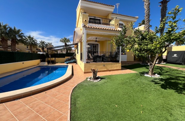 Resale - Villa Detached - Orihuela Costa - Los Dolses