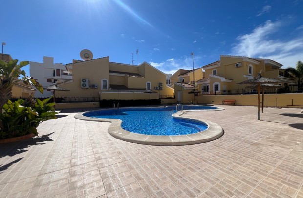 Resale - Villa Detached - Orihuela Costa - Los Dolses
