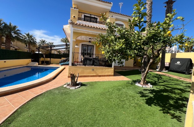 Resale - Villa Detached - Orihuela Costa - Los Dolses
