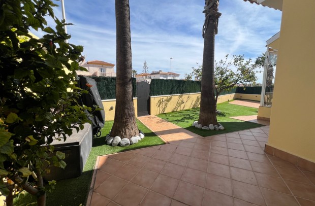 Resale - Villa Detached - Orihuela Costa - Los Dolses