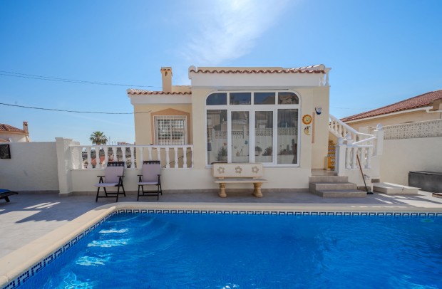 Revente - Villa Detached - Ciudad Quesada