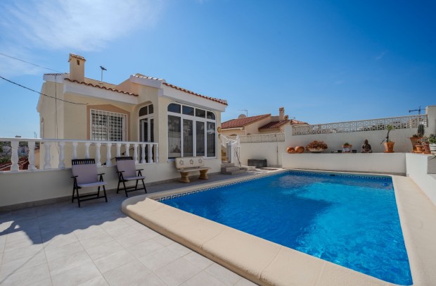 Revente - Villa Detached - Ciudad Quesada