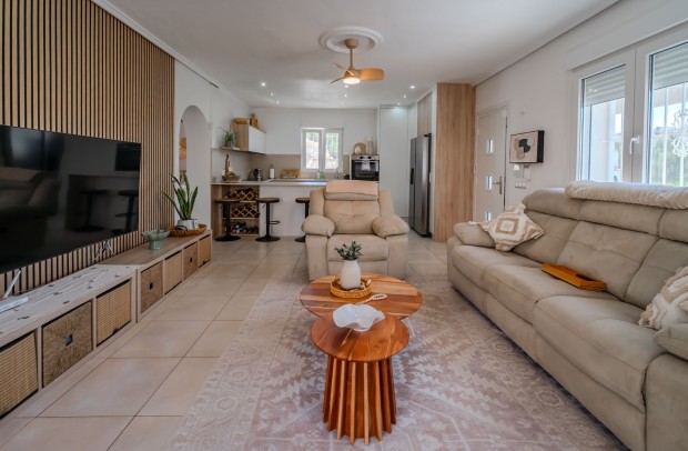 Resale - Villa Detached - Ciudad Quesada - La Marquesa Golf