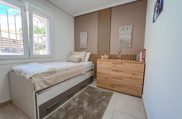 Resale - Villa Detached - Ciudad Quesada - La Marquesa Golf