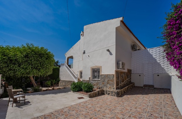 Resale - Villa Detached - Ciudad Quesada - La Marquesa Golf