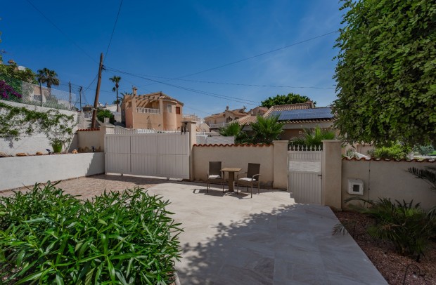 Resale - Villa Detached - Ciudad Quesada - La Marquesa Golf