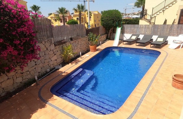 Revente - Villa Detached - Algorfa - La Finca Golf Resort