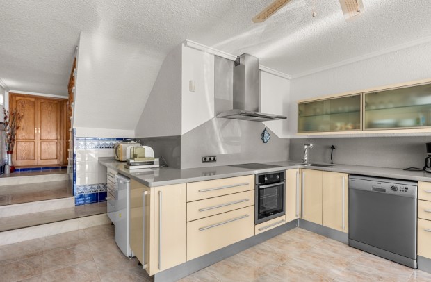 Revente - Villa Detached - Ciudad Quesada
