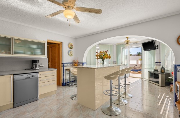 Revente - Villa Detached - Ciudad Quesada