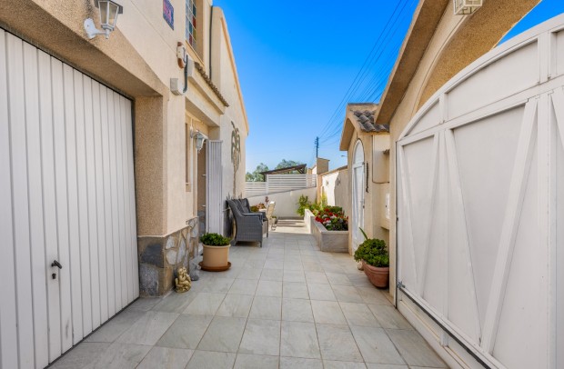 Revente - Villa Detached - Ciudad Quesada