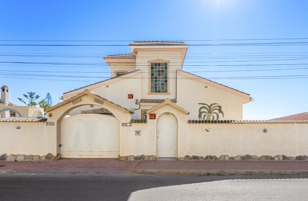 Revente - Villa Detached - Ciudad Quesada